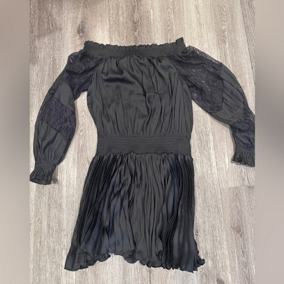 NWT Ramy Brook Trent Lace Off-The-Shoulder Lace Sleeves Smocked Waist Mini Dress - Picture 3 of 10